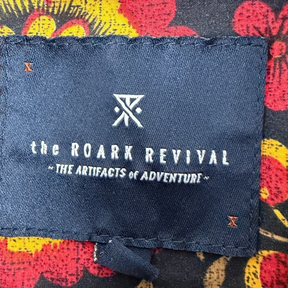 The Roark Revival Shirt Mens L Black Floral Short Sleeve Artifacts of Adventure - Picture 3 of 11